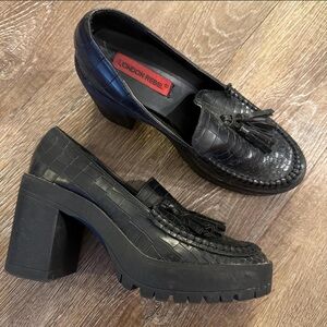 London Rebel Black Croc-Embossed Women's Loafers